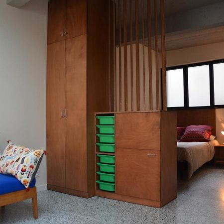 Super Studio Saint-Denis  Bagian luar foto