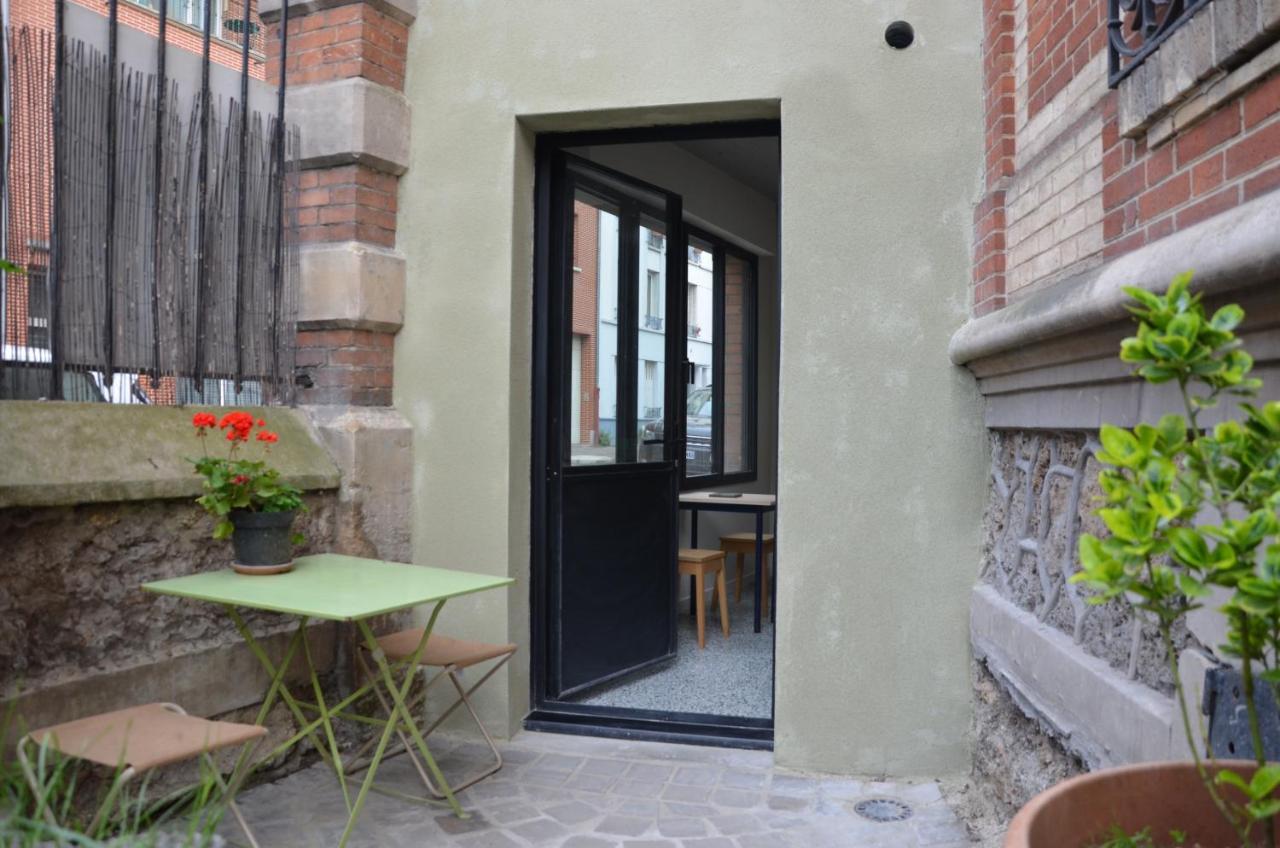 Super Studio Saint-Denis  Bagian luar foto